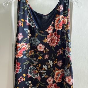 LOFT blue flower print shell top